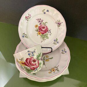 Spode Marlborough Spray Salad, Bread, Coffee